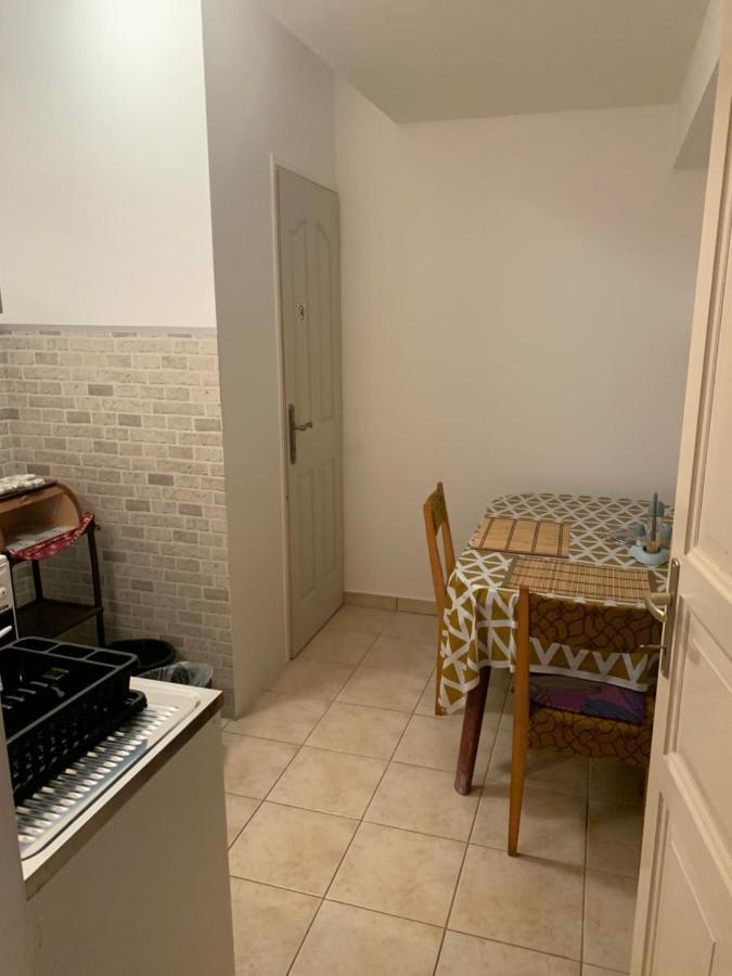 Апартаменты Fonix Apartman Кестхей Экстерьер фото